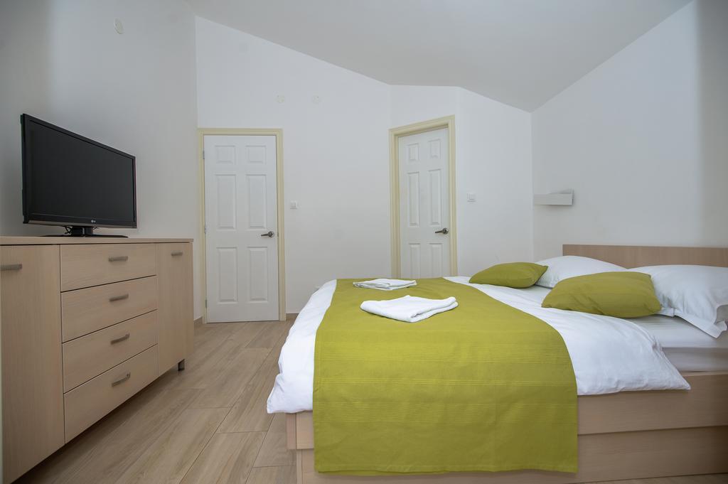 Apartments Beach Makarska Habitación foto